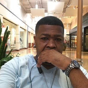 Meet your Posher, Troy